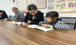 书香筑梦 党群携手共成长——勐海县茶城社区开展1月读书分享活动